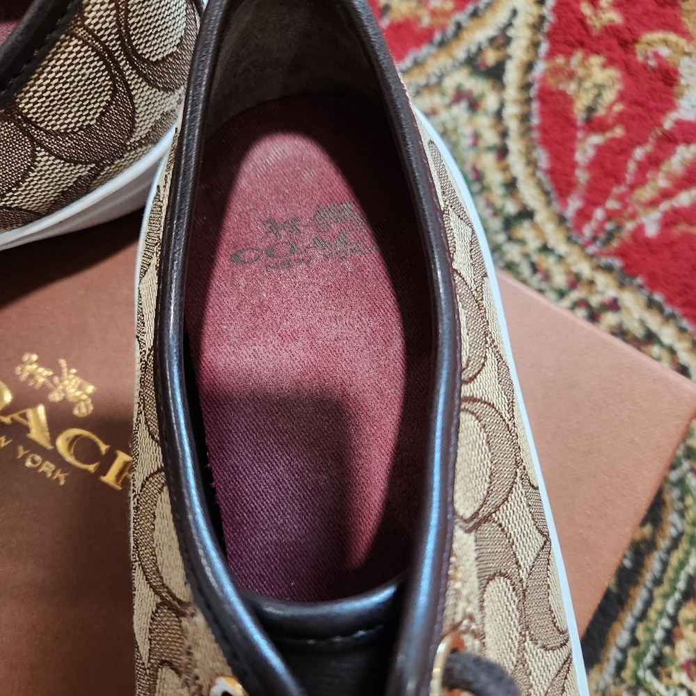 Authentic Coach Signature Brown & Tan Low Sneakers 6.5 - Picture 3 of 11
